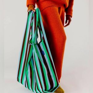 NWT Big Baggu in Mint 90s Stripe